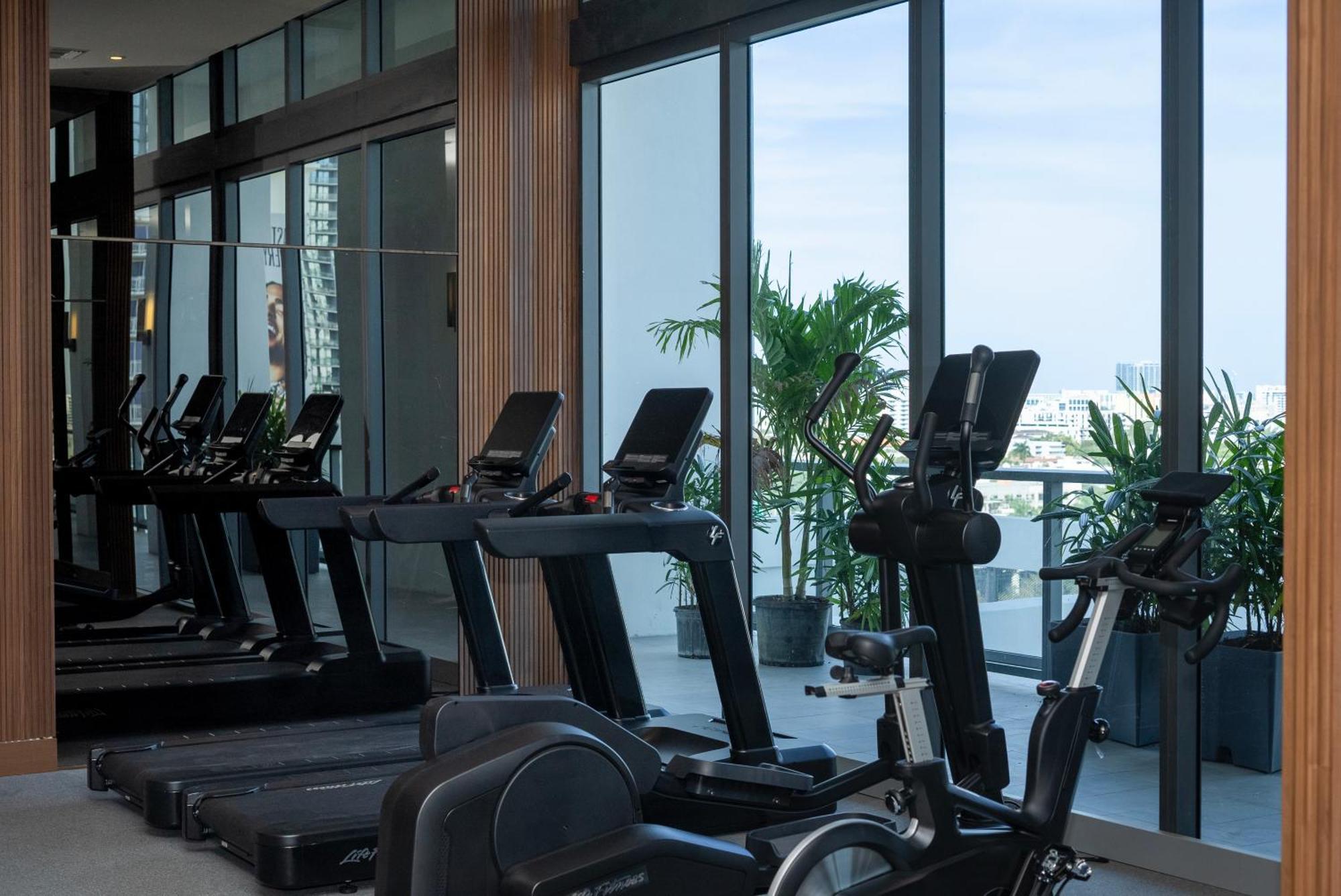 Smart Brickell Hotel マイアミ エクステリア 写真